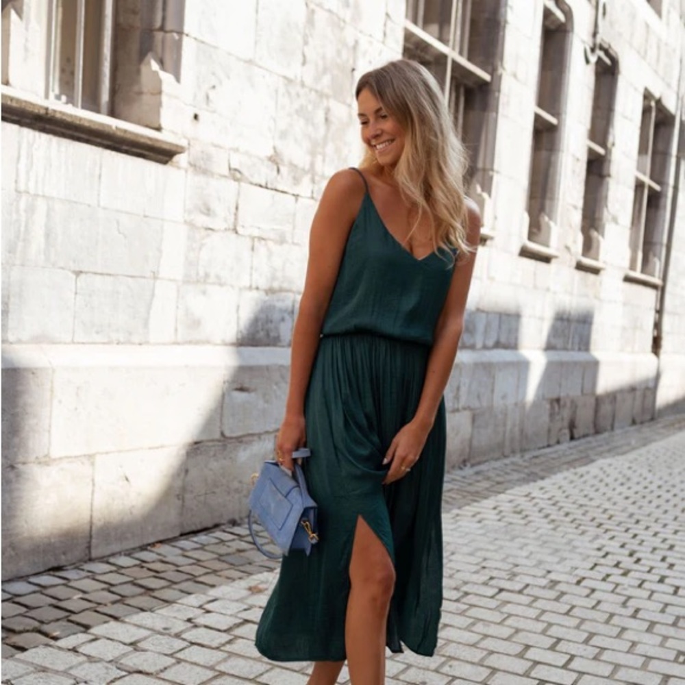 Elegant Green Midi Dress